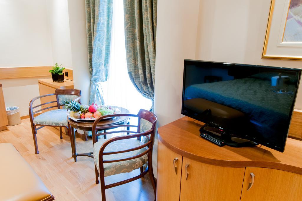 Pentelikon Hotel Kifisia Cameră foto
